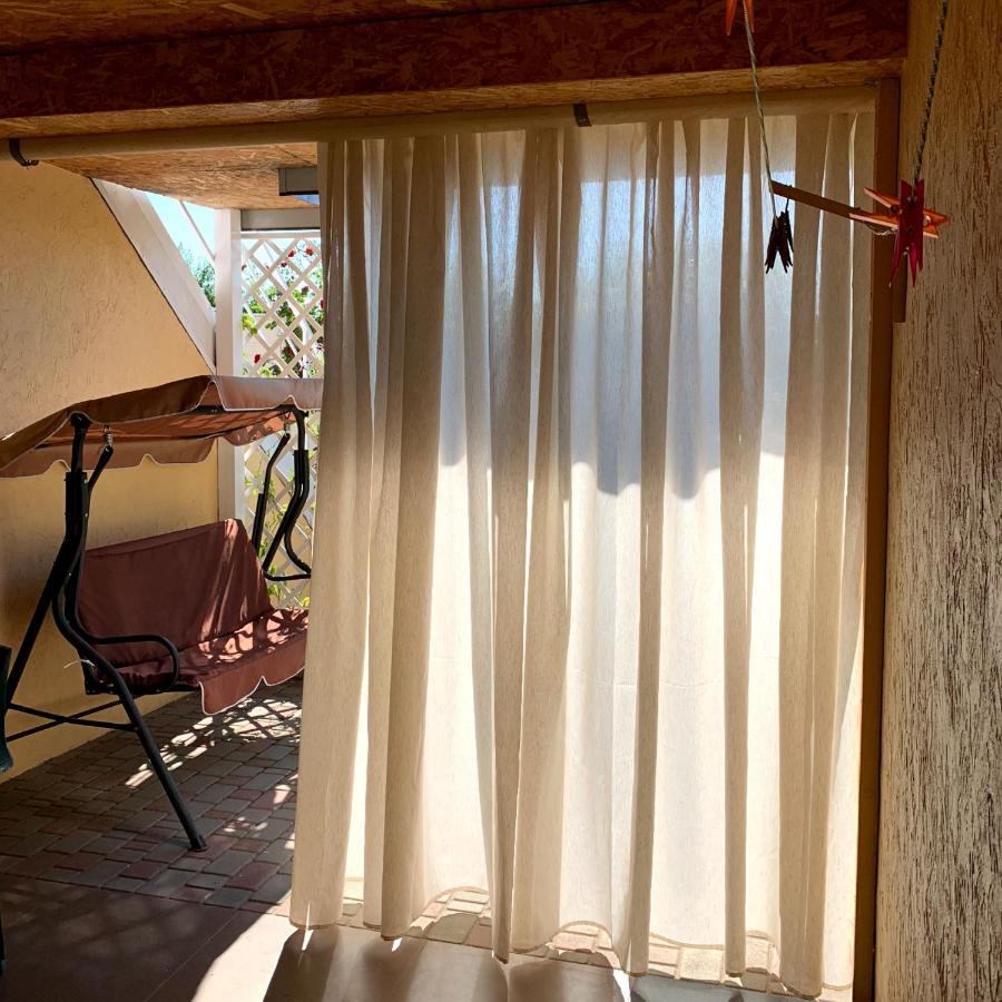 Guest House Santin Chornomorsk Buitenkant foto