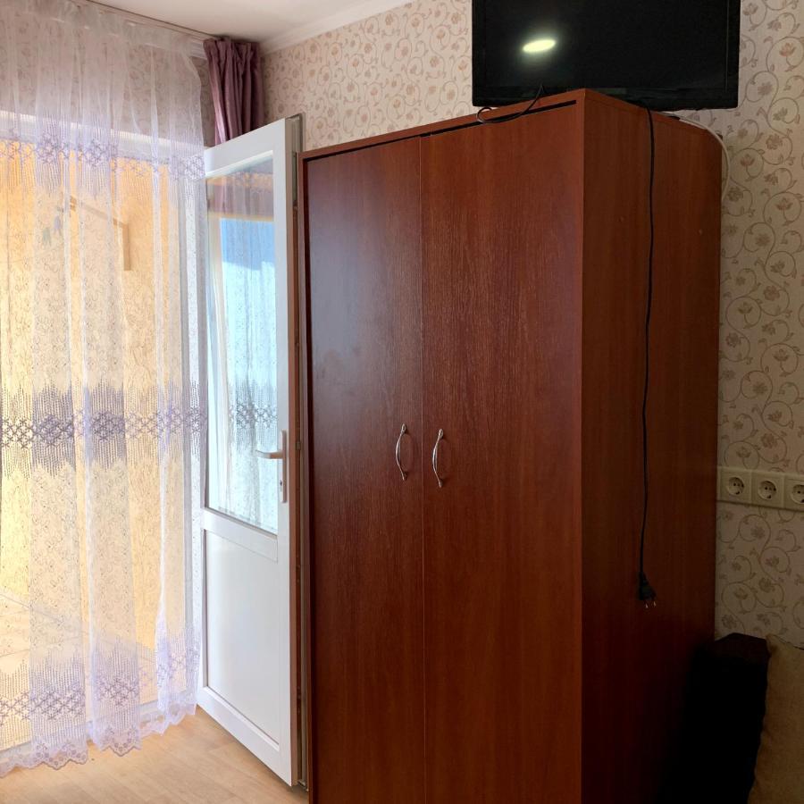 Guest House Santin Chornomorsk Buitenkant foto