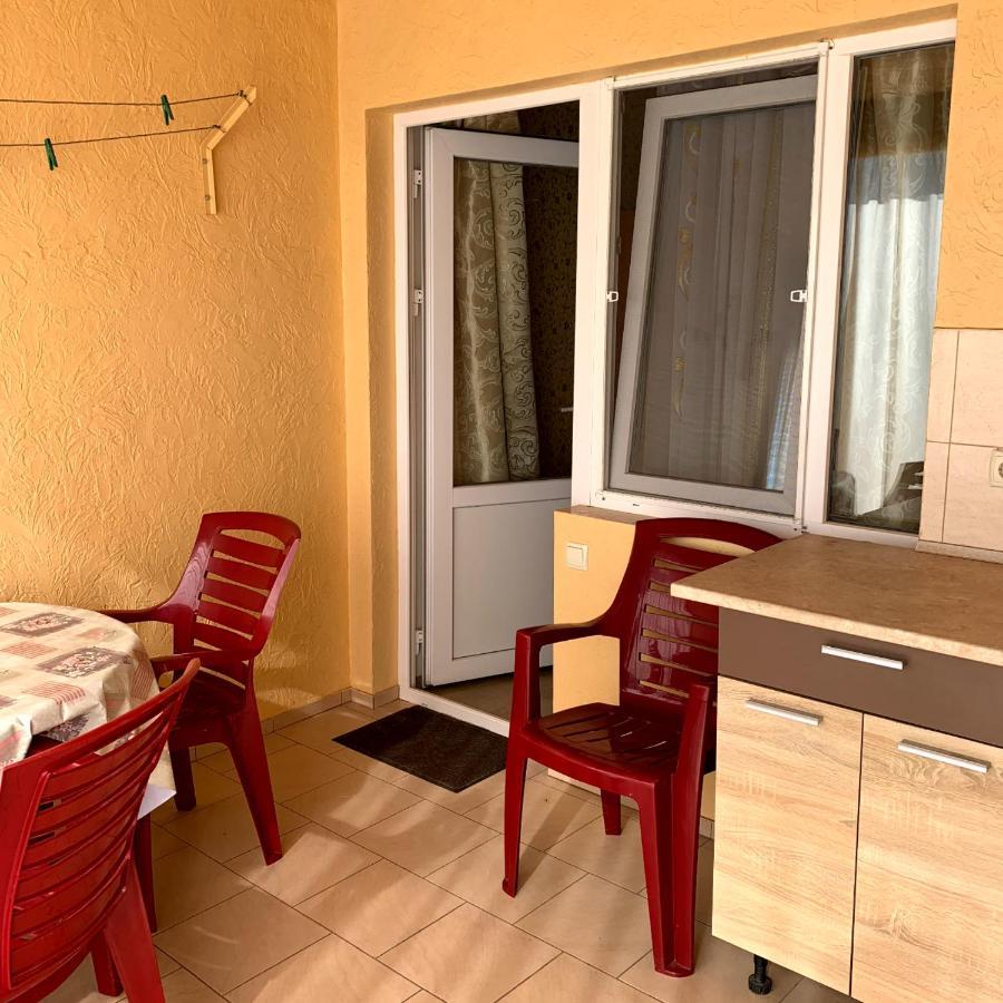 Guest House Santin Chornomorsk Buitenkant foto