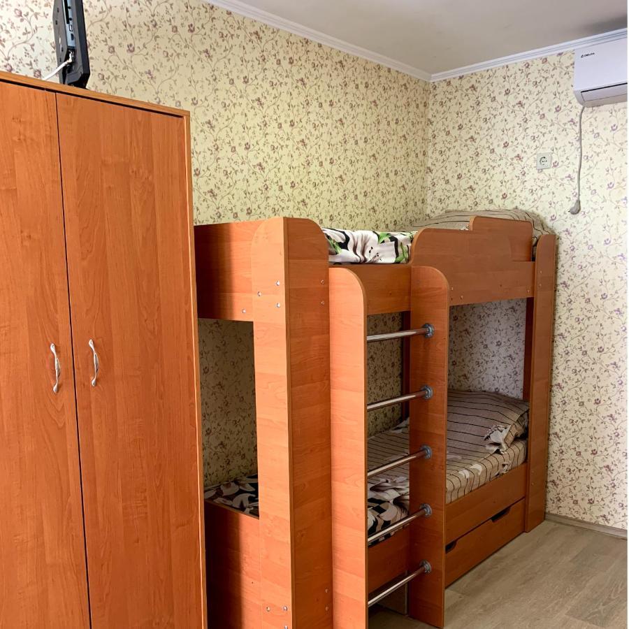 Guest House Santin Chornomorsk Buitenkant foto