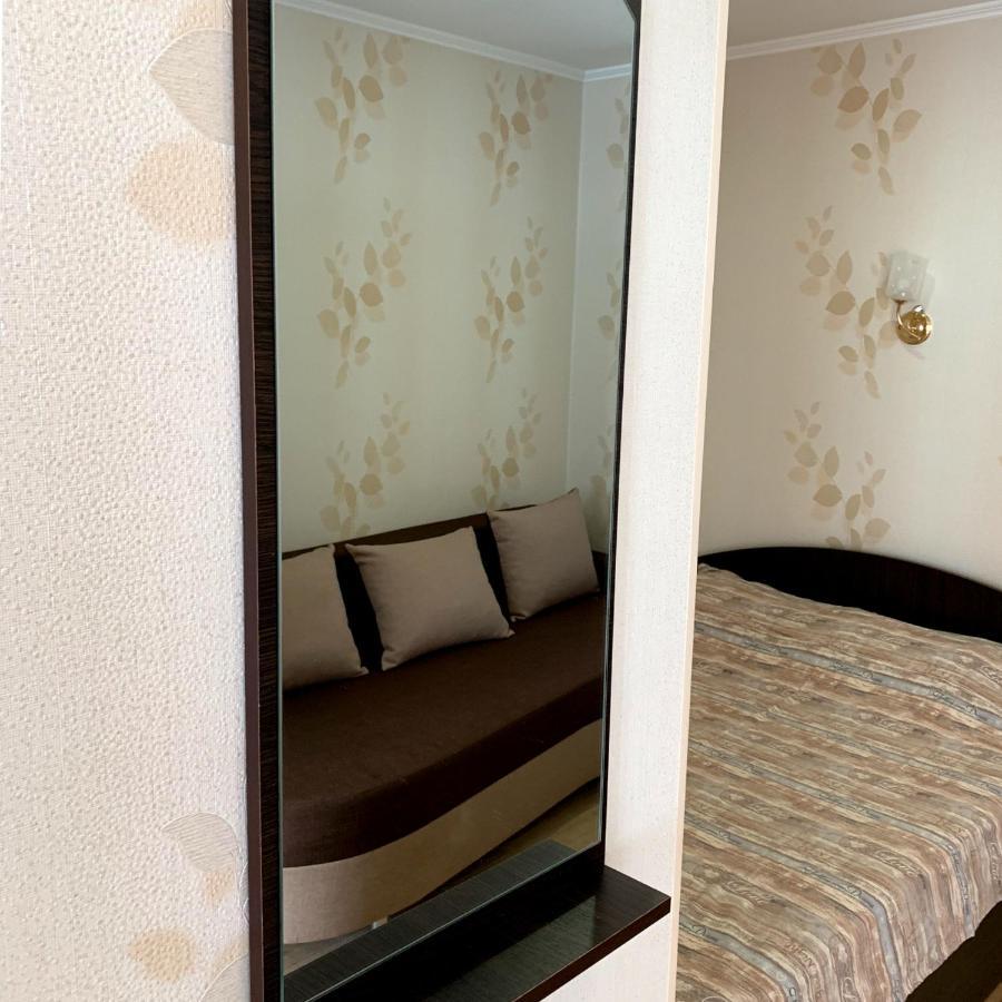 Guest House Santin Chornomorsk Buitenkant foto